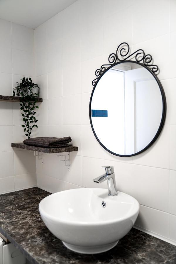 New & Renovated Vacation Apartment Коста-де-Антигуа Экстерьер фото